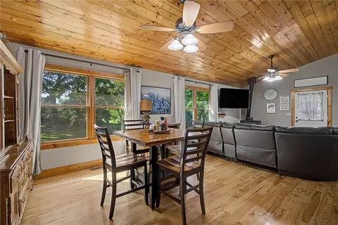 Dining - 2373 Shrine Rd, Springfield, OH 45502 photo 2 of 3