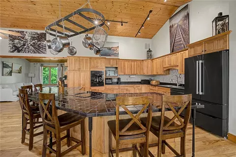 Kitchen - 2373 Shrine Rd, Springfield, OH 45502 photo 6 of 6