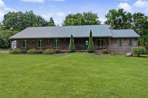 Exterior - 2373 Shrine Rd, Springfield, OH 45502 photo 3 of 22