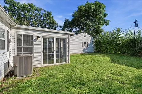 Exterior - 98 Millard Dr, Franklin, OH 45005 photo 11 of 14