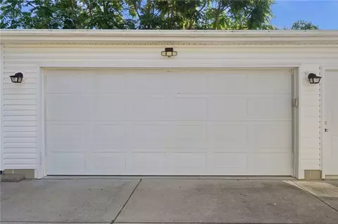Exterior - 98 Millard Dr, Franklin, OH 45005 photo 8 of 14