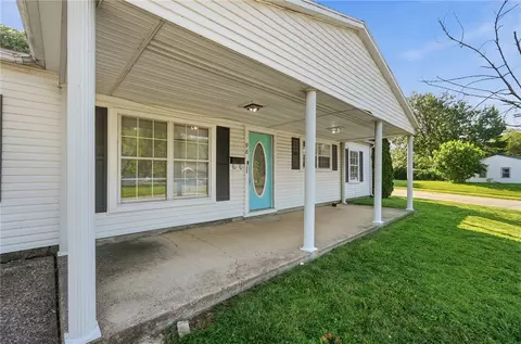 Exterior - 98 Millard Dr, Franklin, OH 45005 photo 4 of 14