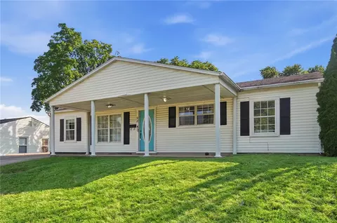 Exterior - 98 Millard Dr, Franklin, OH 45005 photo 3 of 14