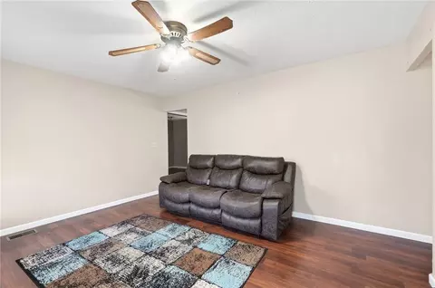 Living - 98 Millard Dr, Franklin, OH 45005 photo 1 of 11