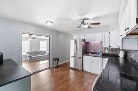 Kitchen - 98 Millard Dr, Franklin, OH 45005 photo 1 of 6