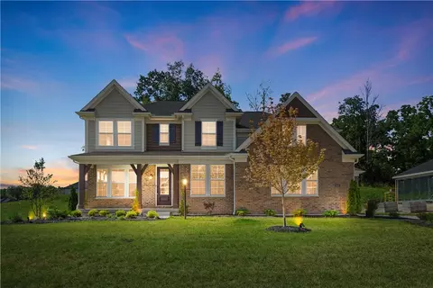 2425 Bent Grass Dr, Beavercreek, OH 45431
