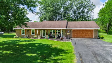 3515 W Ziegler Rd, Piqua, OH 45356