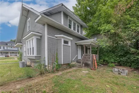 Exterior - 555 E Madison Ave, Springfield, OH 45503 photo 4 of 4