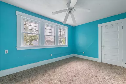 Bedroom - 555 E Madison Ave, Springfield, OH 45503 photo 1 of 5