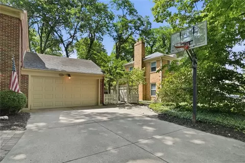 Exterior - 3401 Lenox Dr, Kettering, OH 45429 photo 6 of 23