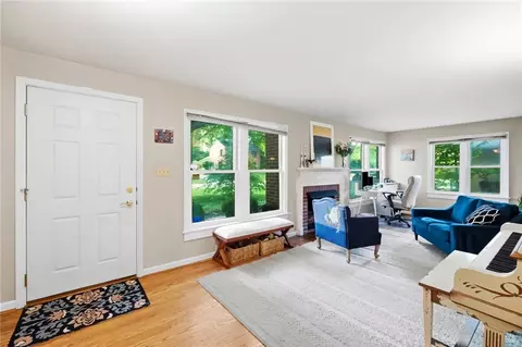 Entry Way - 3401 Lenox Dr, Kettering, OH 45429 photo 1 of 1
