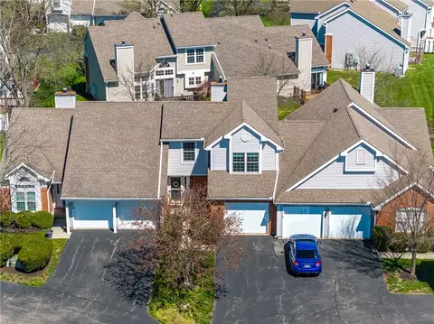 6884 Cedar Cove Dr, Centerville, OH 45459 photo 4