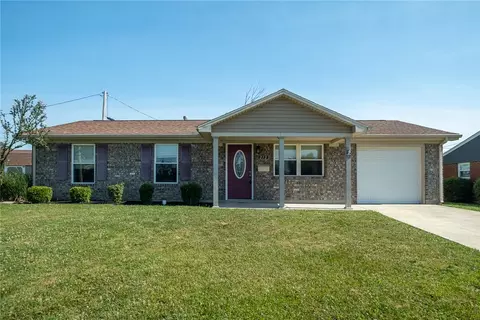 212 Doyle Ave, Brookville, OH 45309