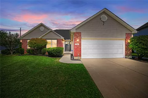 2396 Ferndown Dr, Miamisburg, OH 45342
