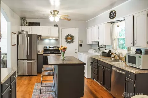 Kitchen - 3004 Blackhawk Rd, Kettering, OH 45420 photo 1 of 4
