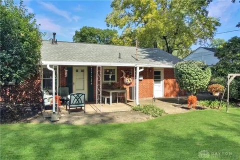 Exterior - 3004 Blackhawk Rd, Kettering, OH 45420 photo 5 of 8