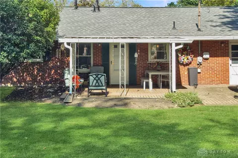Exterior - 3004 Blackhawk Rd, Kettering, OH 45420 photo 4 of 8
