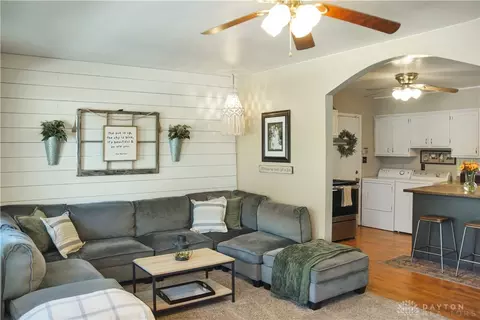 Living - 3004 Blackhawk Rd, Kettering, OH 45420 photo 2 of 2