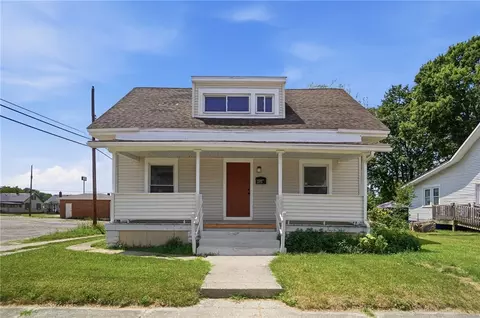 2015 Clifton Ave, Springfield, OH 45505
