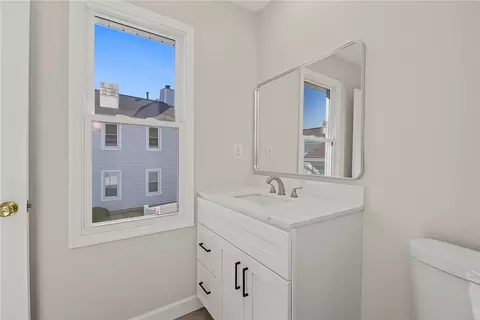 Bath - 3139 Gracemore Ave, Kettering, OH 45420 photo 3 of 4
