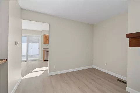 Living - 3139 Gracemore Ave, Kettering, OH 45420 photo 7 of 7