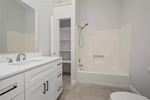 Bath - 3139 Gracemore Ave, Kettering, OH 45420 photo 4 of 4