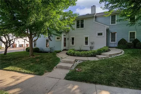 Exterior - 3139 Gracemore Ave, Kettering, OH 45420 photo 2 of 6