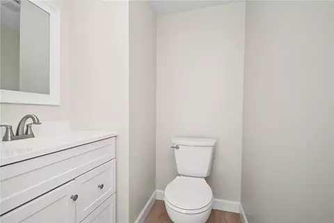 Bath - 3139 Gracemore Ave, Kettering, OH 45420 photo 1 of 4