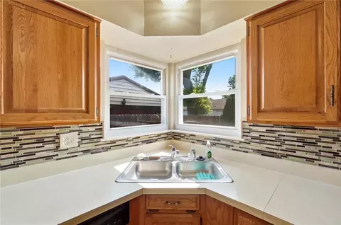 Kitchen - 2413 Olson Dr, Kettering, OH 45420 photo 5 of 8