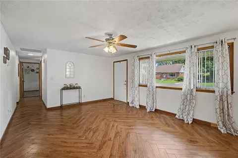 4409 Sunray Rd, Kettering, OH 45429 photo 9