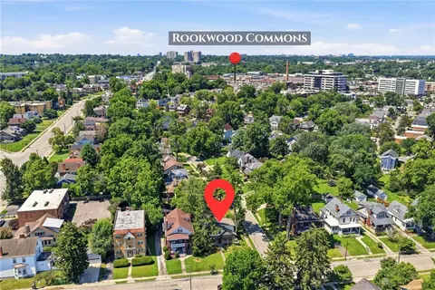 View/Area - 3841 Hyde Park Ave, Cincinnati, OH 45209 photo 2 of 4