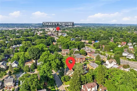 View/Area - 3841 Hyde Park Ave, Cincinnati, OH 45209 photo 1 of 4