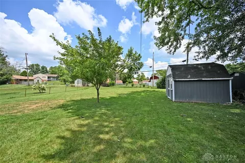 Exterior - 2908 Blackhawk Rd, Kettering, OH 45420 photo 12 of 13