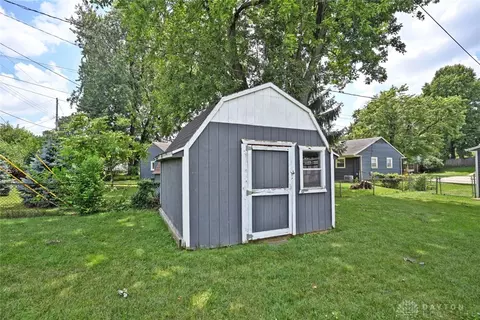 Exterior - 2908 Blackhawk Rd, Kettering, OH 45420 photo 11 of 13