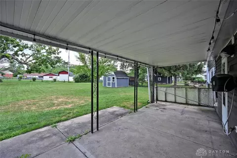 Exterior - 2908 Blackhawk Rd, Kettering, OH 45420 photo 4 of 13