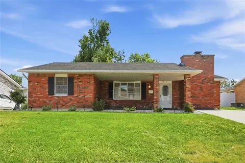 1853 Pueblo Dr, Xenia, OH 45385