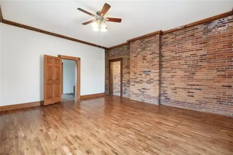 Living - 649 E High St, Springfield, OH 45505 photo 11 of 14