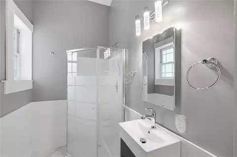 Bath - 649 E High St, Springfield, OH 45505 photo 5 of 9