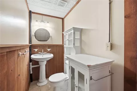 Bath - 649 E High St, Springfield, OH 45505 photo 1 of 9