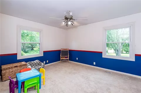 Bedroom - 2341 Shrine Rd, Springfield, OH 45502 photo 5 of 9