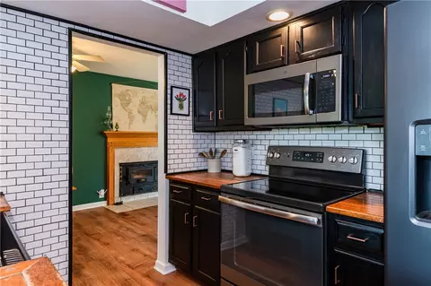 Kitchen - 2341 Shrine Rd, Springfield, OH 45502 photo 8 of 8