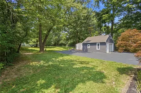 Exterior - 2775 S Limestone St, Springfield, OH 45505 photo 10 of 15