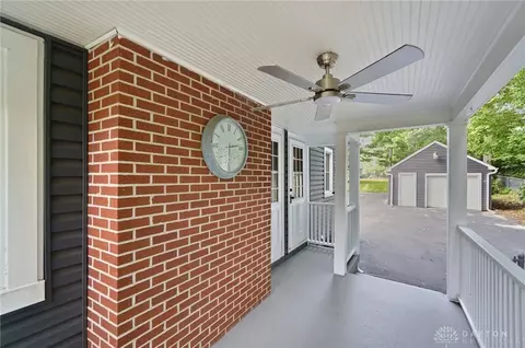 Exterior - 2775 S Limestone St, Springfield, OH 45505 photo 7 of 15