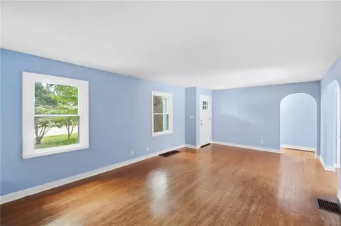 Living - 2775 S Limestone St, Springfield, OH 45505 photo 3 of 3