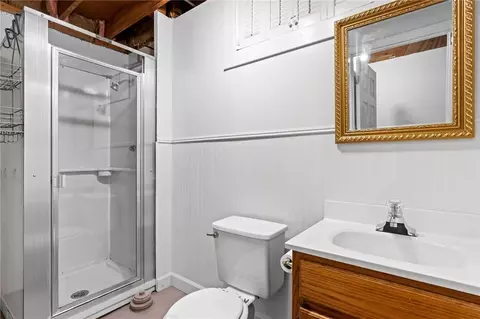 Bath - 2902 Armen Ave, Kettering, OH 45432 photo 3 of 3