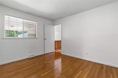 Bedroom - 2902 Armen Ave, Kettering, OH 45432 photo 1 of 6