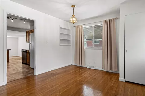 Living - 2902 Armen Ave, Kettering, OH 45432 photo 5 of 6