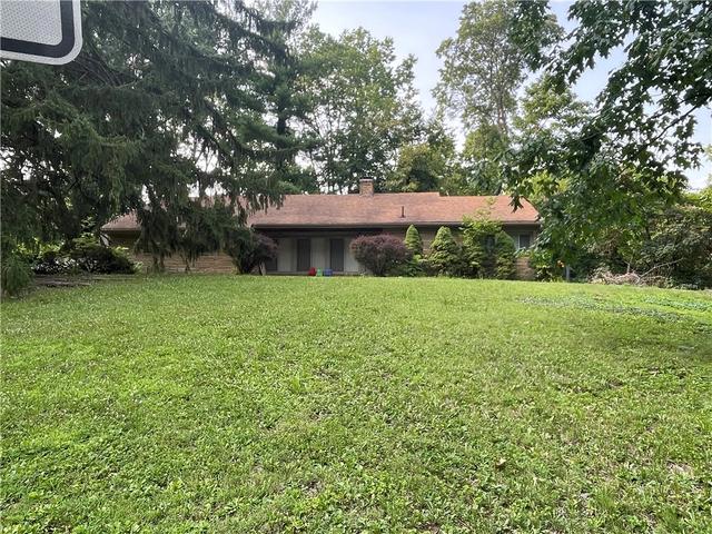 225 W Nottingham Rd, Dayton, OH 45405