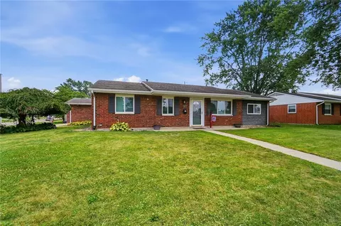 1861 Oklahoma Dr, Xenia, OH 45385