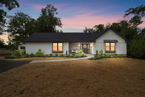 2032 Ford Rd, Morrow, OH 45152